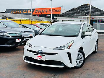 71,503 Km, Sedan, 1797 cc, Hybrid engine, Automatic